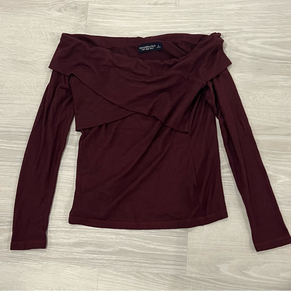 Abercrombie & Fitch Cozy Maroon Off‎ The Shoulder Sweater Size Large